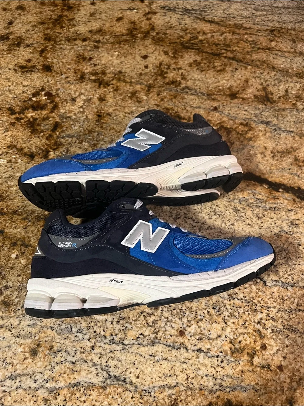 New Balance Men’s Blue & Black Athletic Sneakers unisex